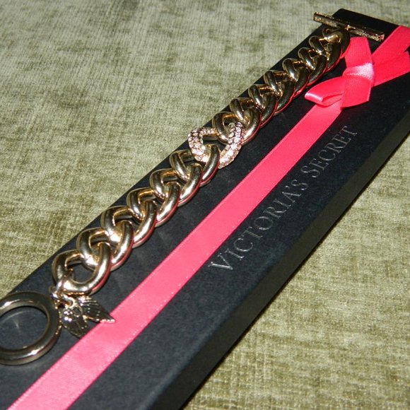 VTG Victoria's Secret Angel Wing Chain Link Toggle Bracelet LTD ED w/Org.box EUC - Picture 1 of 15